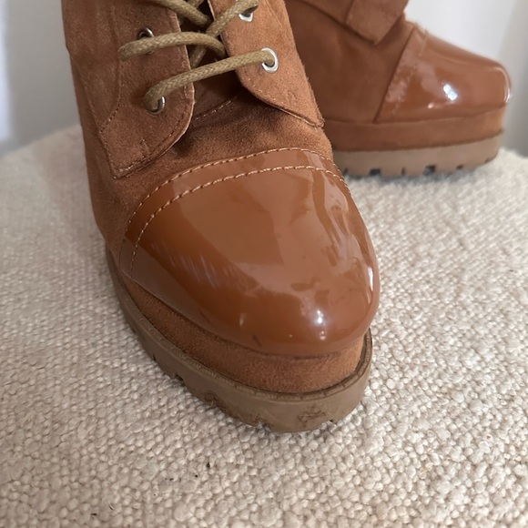 Fashion Nova Tan Heeled Lace-Up Combat Boots US  8.5 - Picture 5 of 8